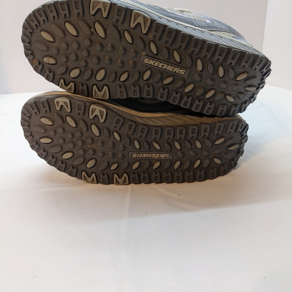 Women's Shoes Sketchers Gray Shape Ups Toning Shoes - Size: 9. - Picture 8 of 9